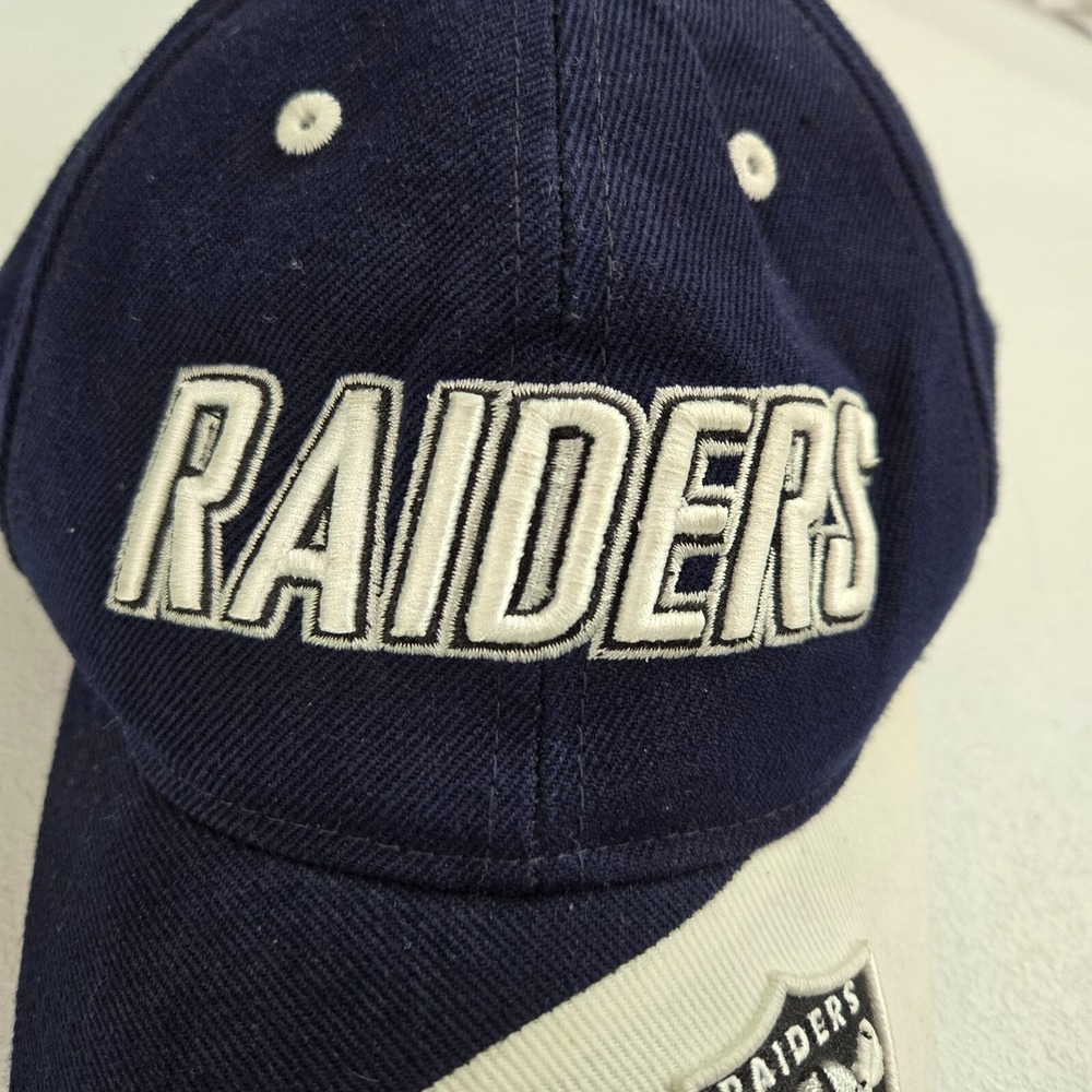 Oakland Raiders Men Hat OS Blue Reebok Strapback Raised Embroidered - Picture 3 of 8
